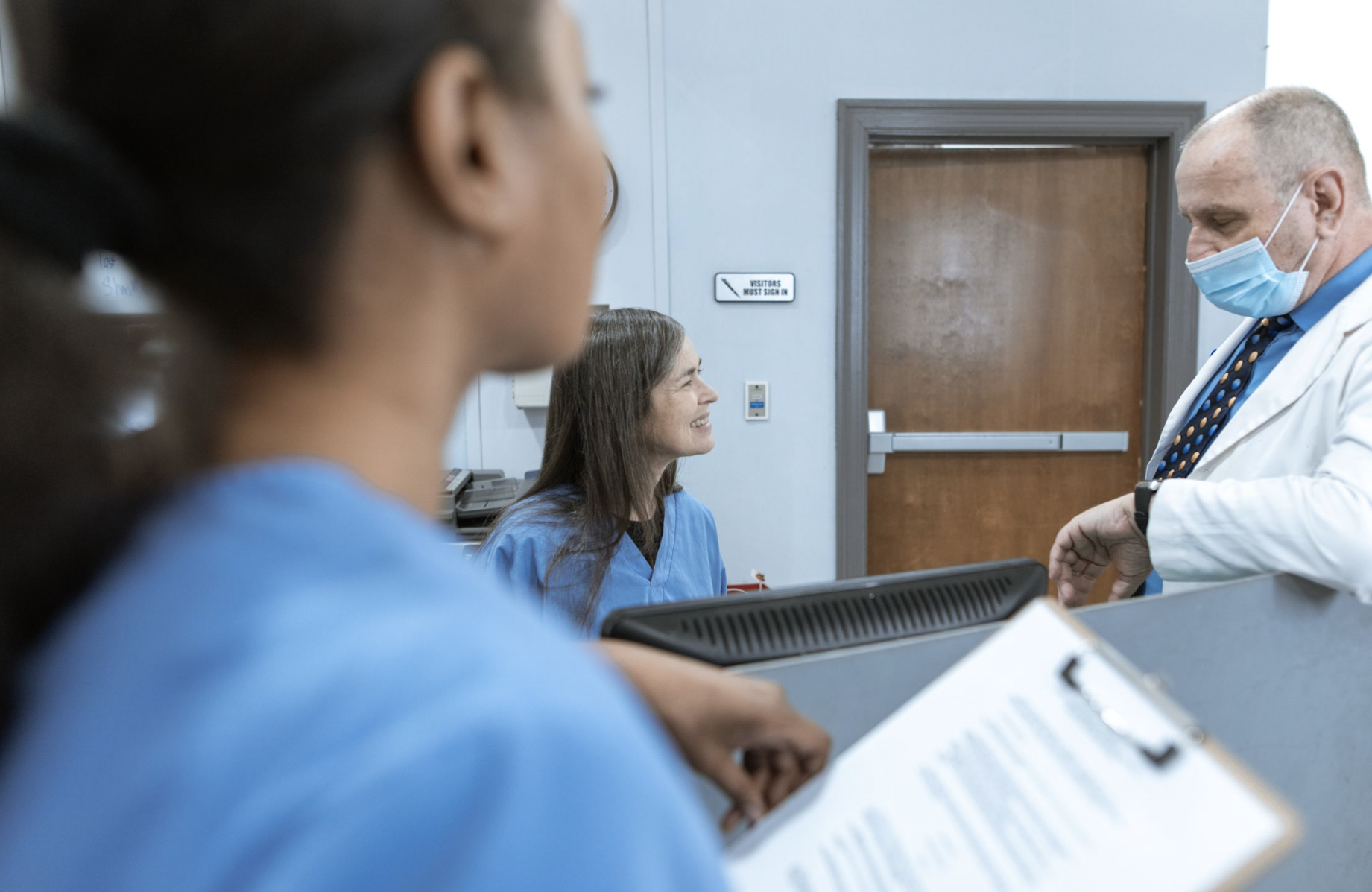 Intraprofessional vs Interprofessional collaboration in healthcare
